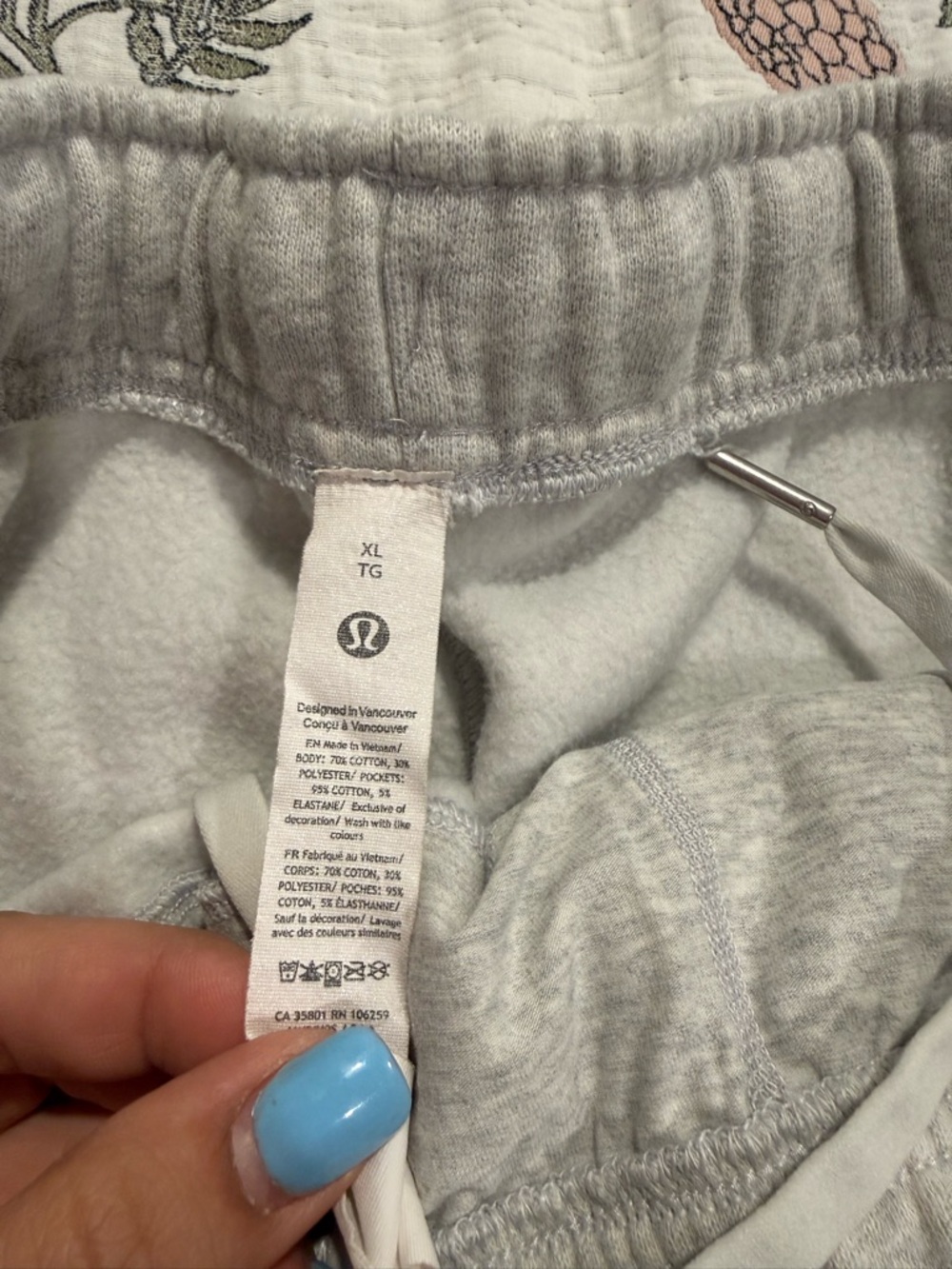 Lululemon joggers - Picture 2 of 2